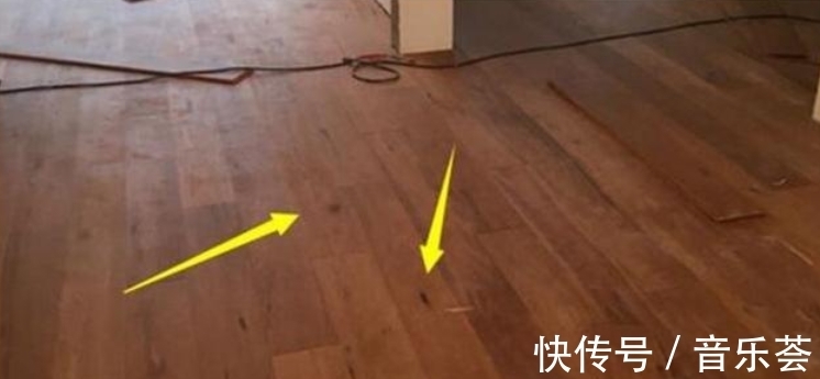 结疤|花高价买的实木地板,刚铺就感觉不对,而师傅却说我不识货