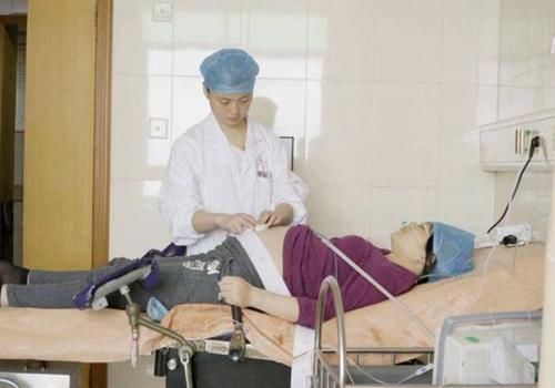 子宫|连续4次剖腹产,医生都劝不住,孕妇:只要不是儿子就继续生