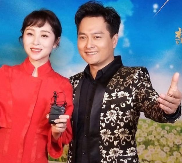 音讯|28岁的她因《星光大道》成名,32岁抢了别人老公,35岁活成这样!