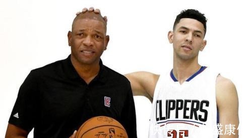 勇士|格林回应小里弗斯你敢说不是靠着爸爸进的NBA吗勇士会锤爆你！