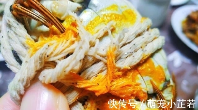 蒸出来的螃蟹没有蟹黄？40年大厨：除了螃蟹放反，还有这3个原因
