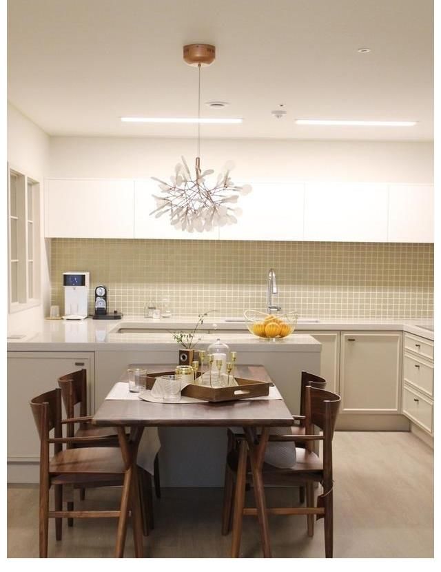 收纳|21岁步入社会，31岁买下126㎡，布置成温馨法式风，给足自己安全感