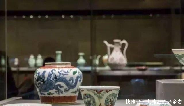 英国|他收藏的瓷器:连故宫都眼红...