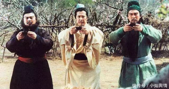 兄弟|刘备和宋江的差距,从兄弟死后的表现就能看出,不在同一级别