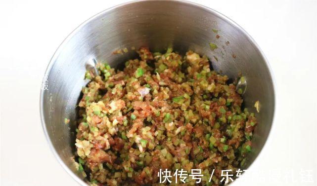 包饺子|七月八月，记得吃这菜，才一元一斤，水嫩多汁，包饺子特别香