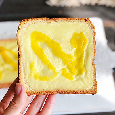 酸奶布丁烤吐司