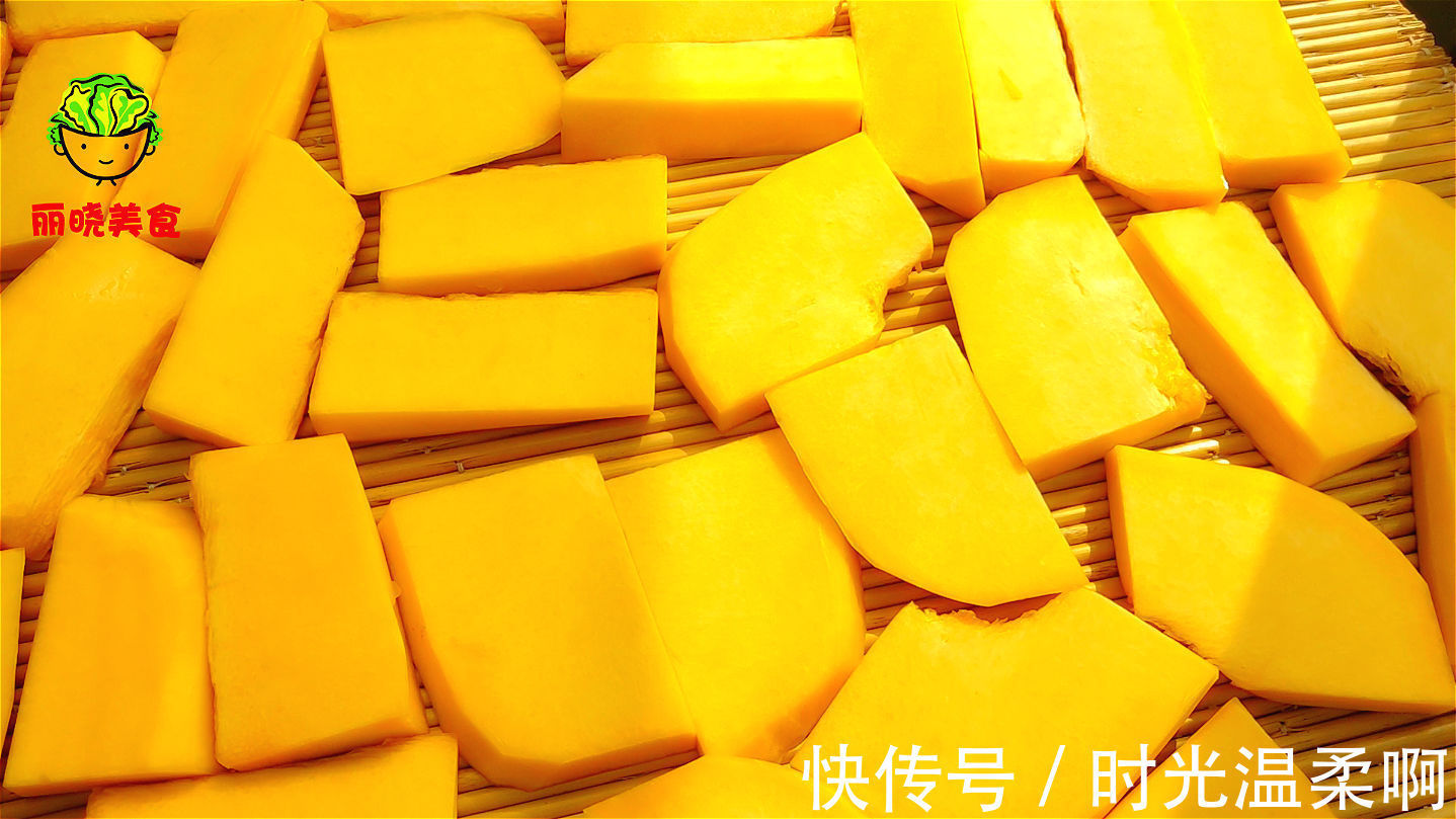 南瓜干|吃不完的南瓜,老一辈这样做零食,太阳一晒,比葡萄干香甜还解馋