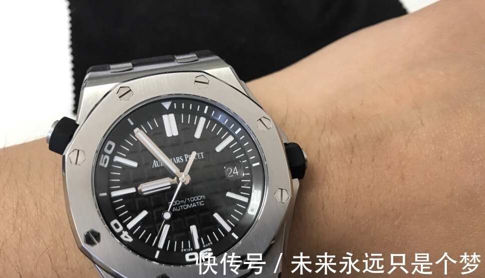 宝珀|欧米茄海马300不够上档次?劳力士、爱彼、宝珀的潜水表可以了吧?