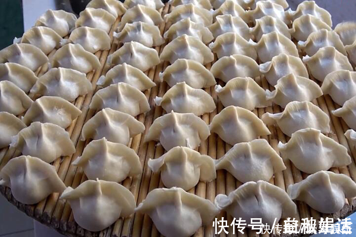 肉馅|白菜猪肉饺子,调馅时这样调,饺子鲜美多汁,比三鲜饺子都鲜