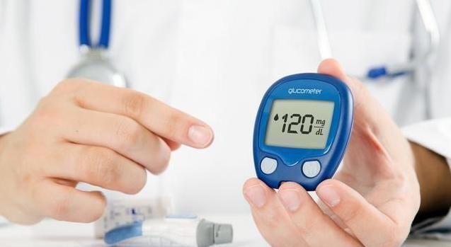 碳水化合物|糖尿病主任忠告:“限糖”不代表不吃糖,降糖只需3个'土方子'