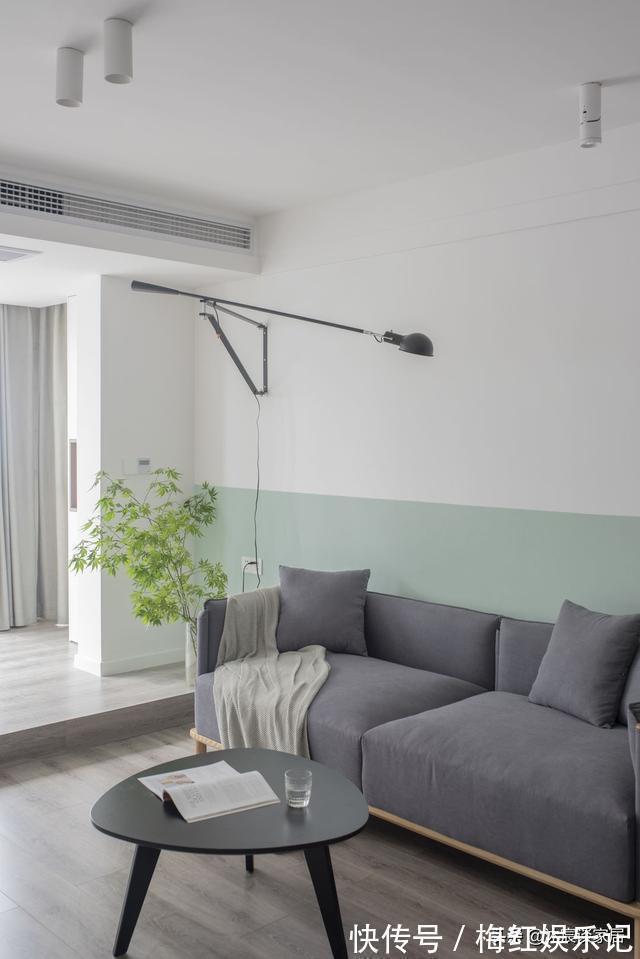 拼接|走进她家,就被清新淡雅的氛围吸引,利用颜色拼接让室内非常大方