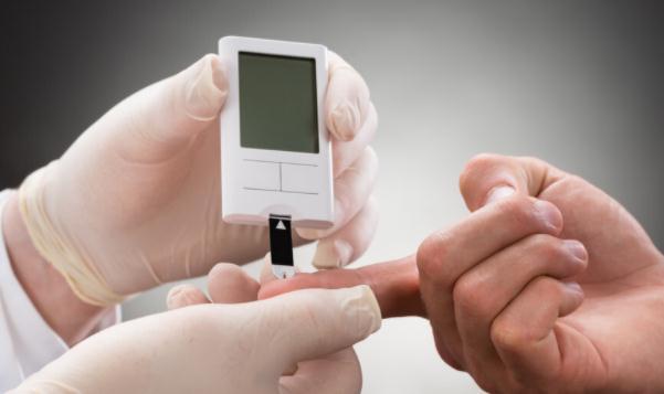 糖友们|糖尿病患者,最佳空腹血糖是低于6.1还是7.0?一项研究给出答案