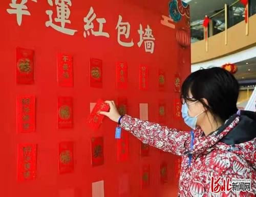 品年俗戏冰雪 河北崇礼富龙滑雪场陪你热热闹闹过大年