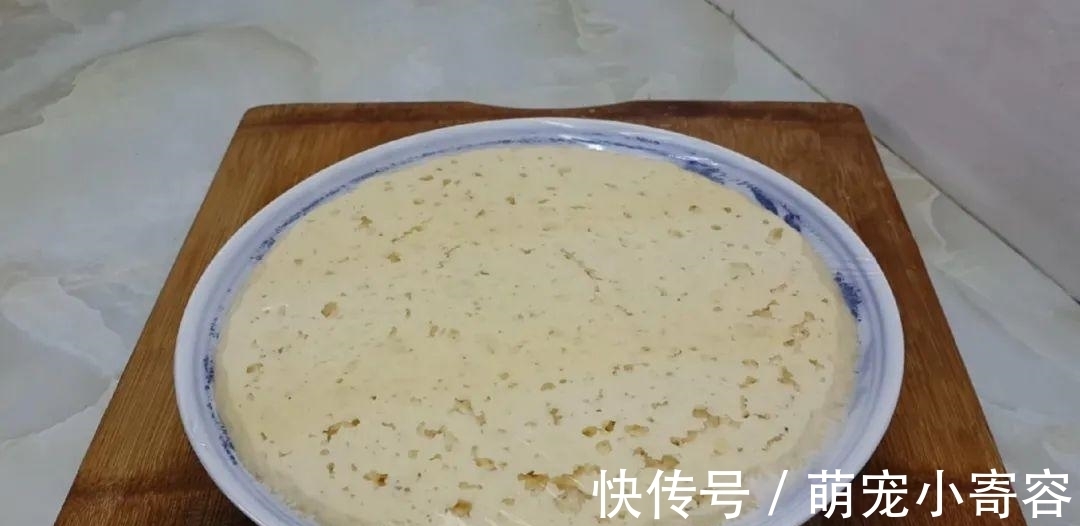 麻花|面粉别炸油条了，撒2把芝麻，外皮焦脆又香甜，比油条麻花好吃