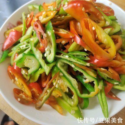 鲜肉丝|零失败青椒肉丝，大厨原来这么好当