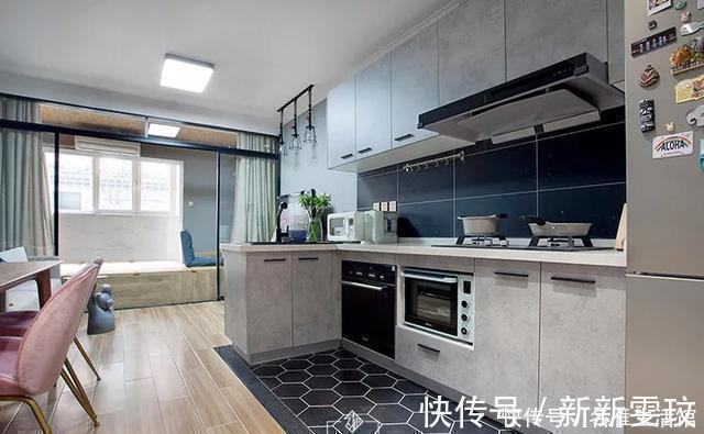 梳妆台|47㎡一室改两室,进门衣帽间,阳台变次卧,装出来比80㎡还要大