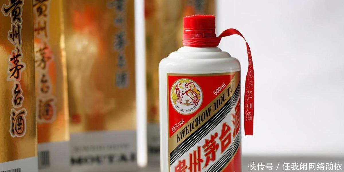 白喝|茅台上为何都有一条“红飘带”酒厂员工说出原因,不知道白喝了