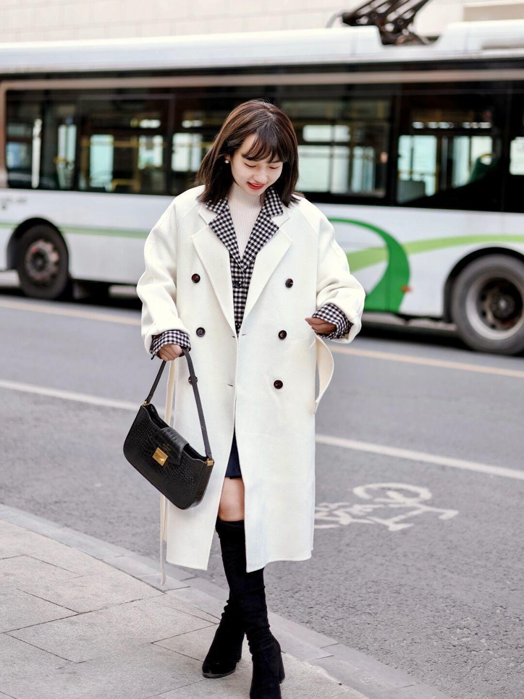 搭配|这才是优雅女性冬季最高级搭配,4款实用大衣分享给你,真美
