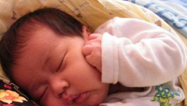 发育|宝宝经常有这4种情况,或许是进入了发育猛长期,别忽视