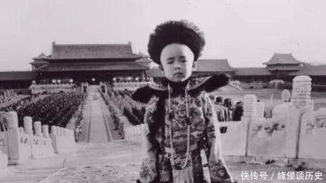 清朝|清朝衰败后,小皇帝溥仪在紫禁城中是怎样生活的?