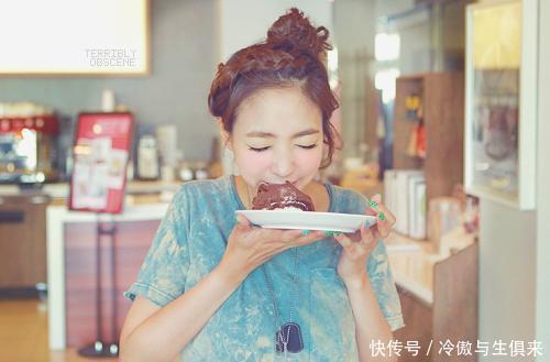 涂口红时，4个事情不要做，不然真的很难看，再贵的口红也没用