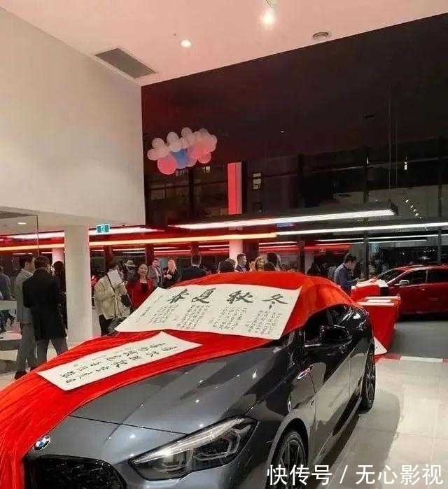 喷子$刘晓庆“首秀”书法,却引来了这么多“喷子”,她的书法怎样?