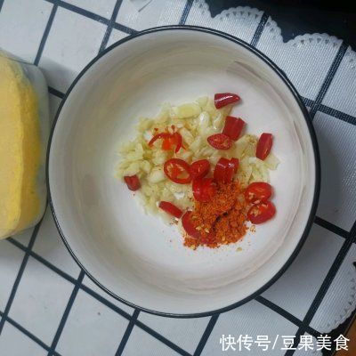 我这样做三色蒸蛋，家人都爱吃