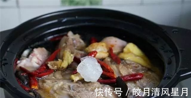 肘子|懒人肘子做法,做出来香味十足,再配一碗热干饭,那味道好啊!