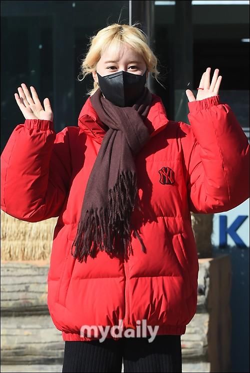 「MD PHOTO」 韩国女团宇宙少女成员任多荣出演《郑恩地的歌谣广场》节目