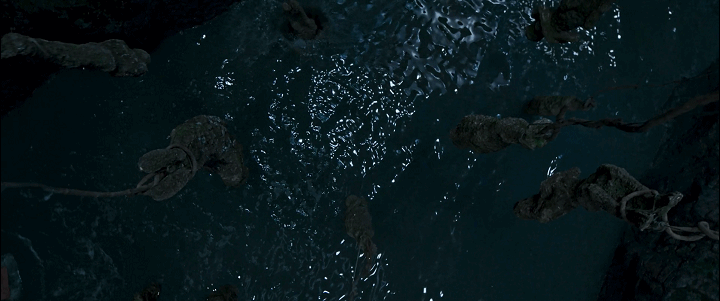 鐵三角|《掃黑風暴》接近收官，《云南蟲谷》火速上線，探險視效拉滿怎么還被吐槽？