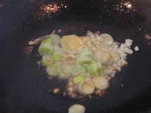  好吃到爆的鱼香肉丝，家常菜中的经典菜品，人人都爱吃