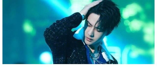 品牌方周年庆活动，王一博将重磅出场，粉丝终于如愿以偿