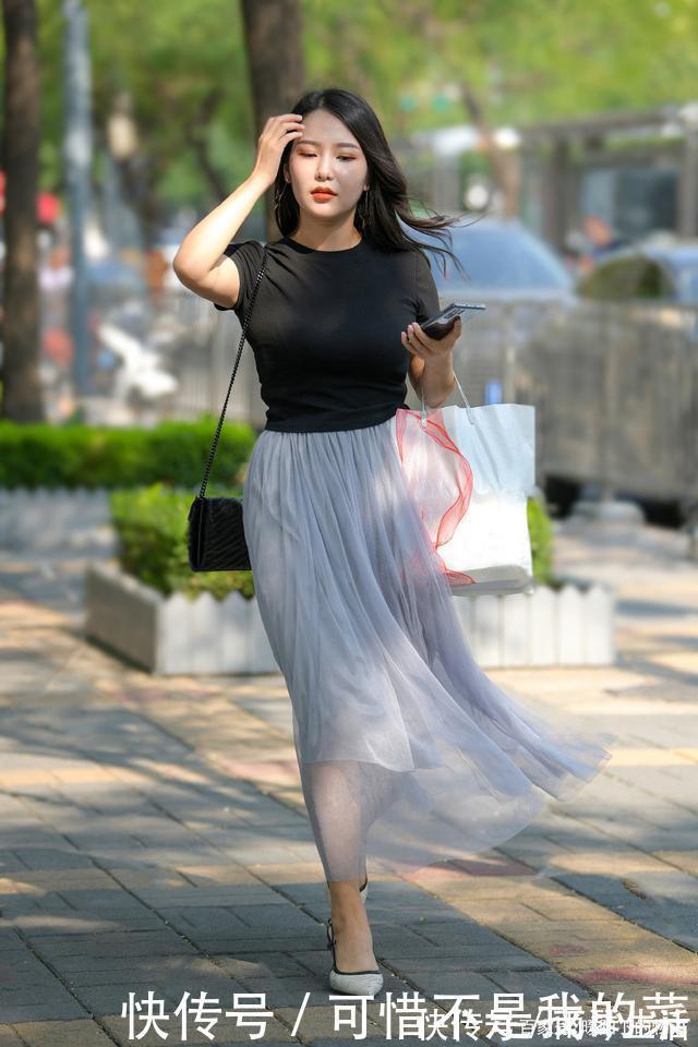 飘逸感 轻盈雅致的纱裙穿搭,显瘦又舒适,身材微胖的女生值得借鉴