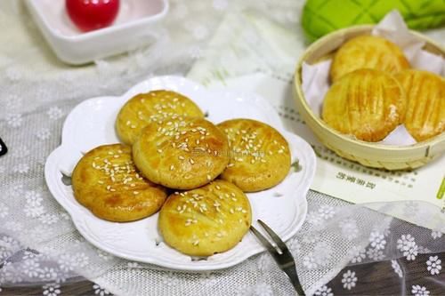  健康|自己在家做肉松饼干，咸香焦脆味美，健康卫生零添加，新手也能做