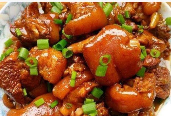 猪蹄|女性多吃的美容菜,简单易做营养成分高,填补胶原蛋白美容抗衰老