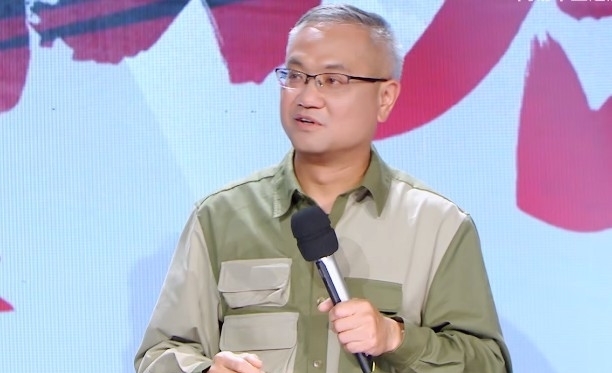 諧音梗全壁江山名不虛傳!王建國(guó)脫口秀開(kāi)場(chǎng)爛梗帶壞一幫嘉賓!