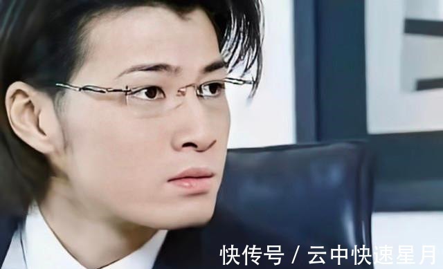 直播|谁的错许绍洋直播带货金手镯,299元上价失误被下三百多单