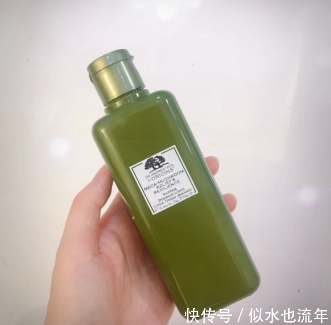 系列|相见恨晚的爽肤水系列:深层补水,让每个毛孔都像喝饱水般的饱满