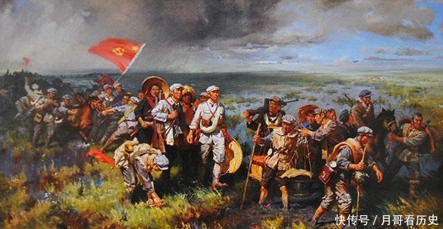 彭老总叫醒小战士,被打了一拳,事后彭老总反倒给他1个银元