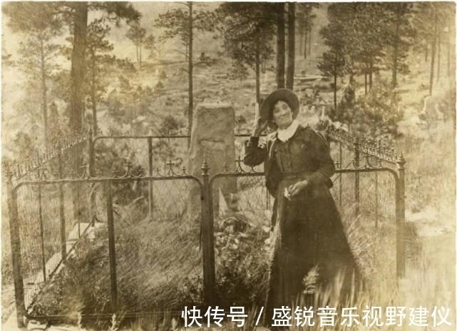 赌场$美国西部第一快枪手:正面单挑杀百人,第一次背对大门坐就死了