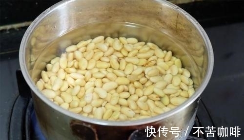 天冷抓紧时间赶制这3样养花肥,正好臭味小,方便来年开春用