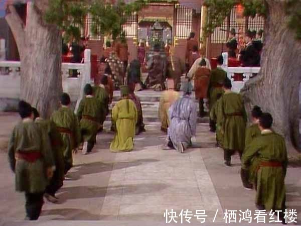 贾赦$看看《红楼梦》,他们是如何拜年的?有个不容易被发现的小细节