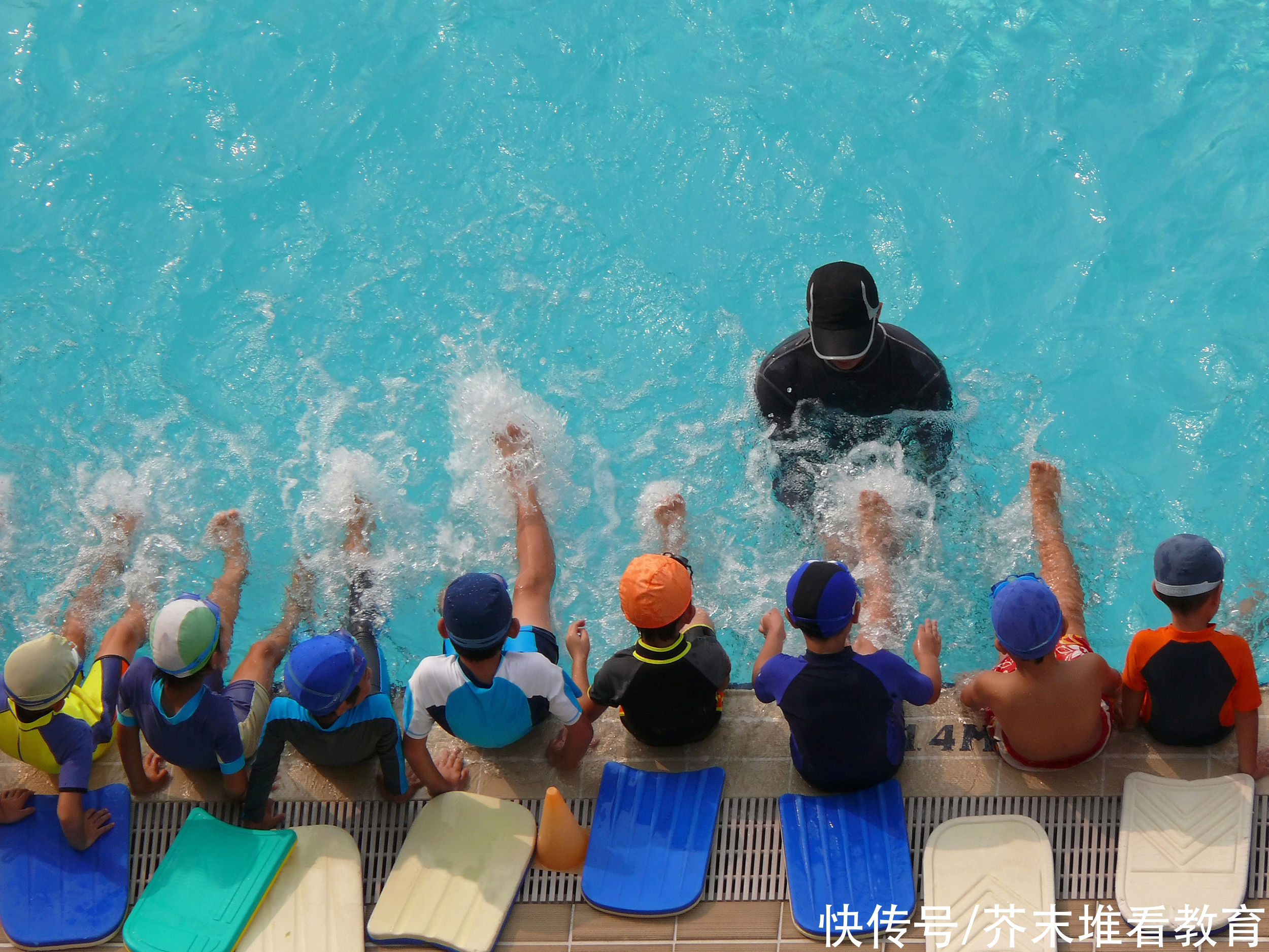 游泳|海南要求小学毕业生8月底前学会游泳