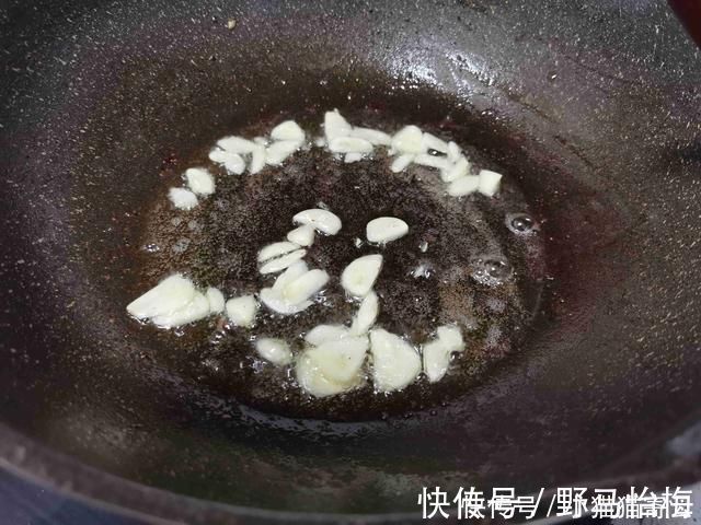 清肠|真正的“刮油王”是它,每晚吃一盘,清早排出隔夜黑臭便,无肚腩