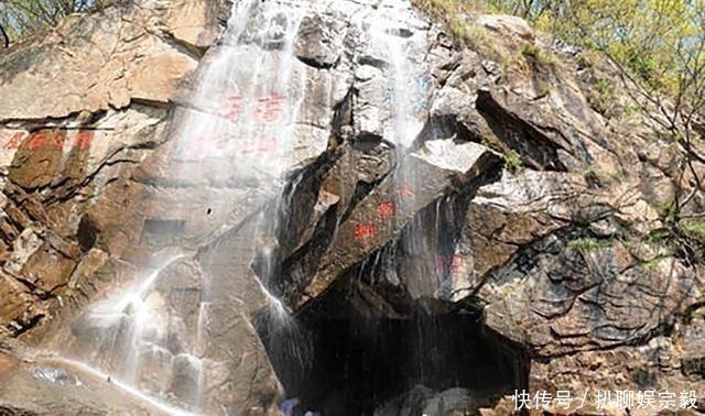 孙悟空#怪不得三界之中无人敢杀孙悟空,你看降生他的那块石头上刻了啥?