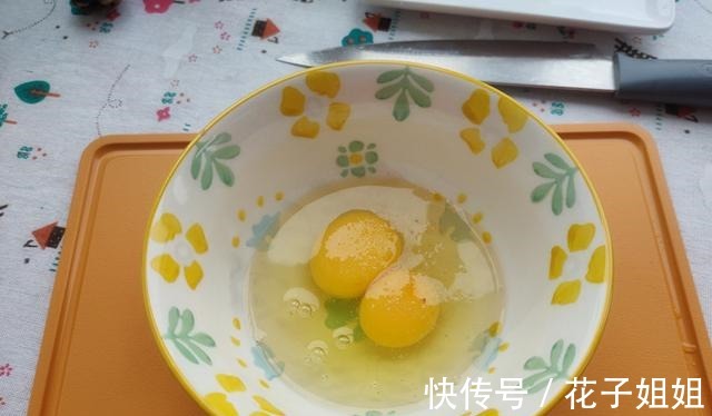 大鱼大肉吃多了,来一道清新爽口的黄瓜炒鸡蛋,5分钟就出锅!