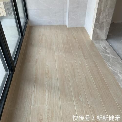 木地板|“木板换成地砖后，我后悔了”，过来人的经验告诉你，同感