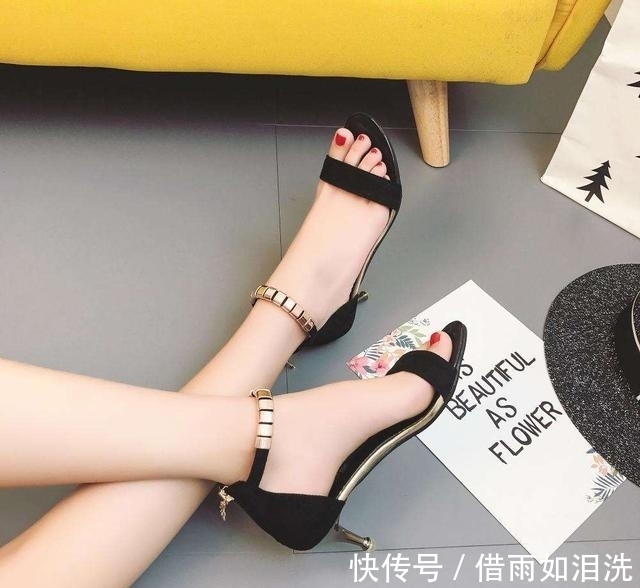 低跟鞋|高跟鞋对女人有不可抗拒的诱惑,那么对于男人呢?