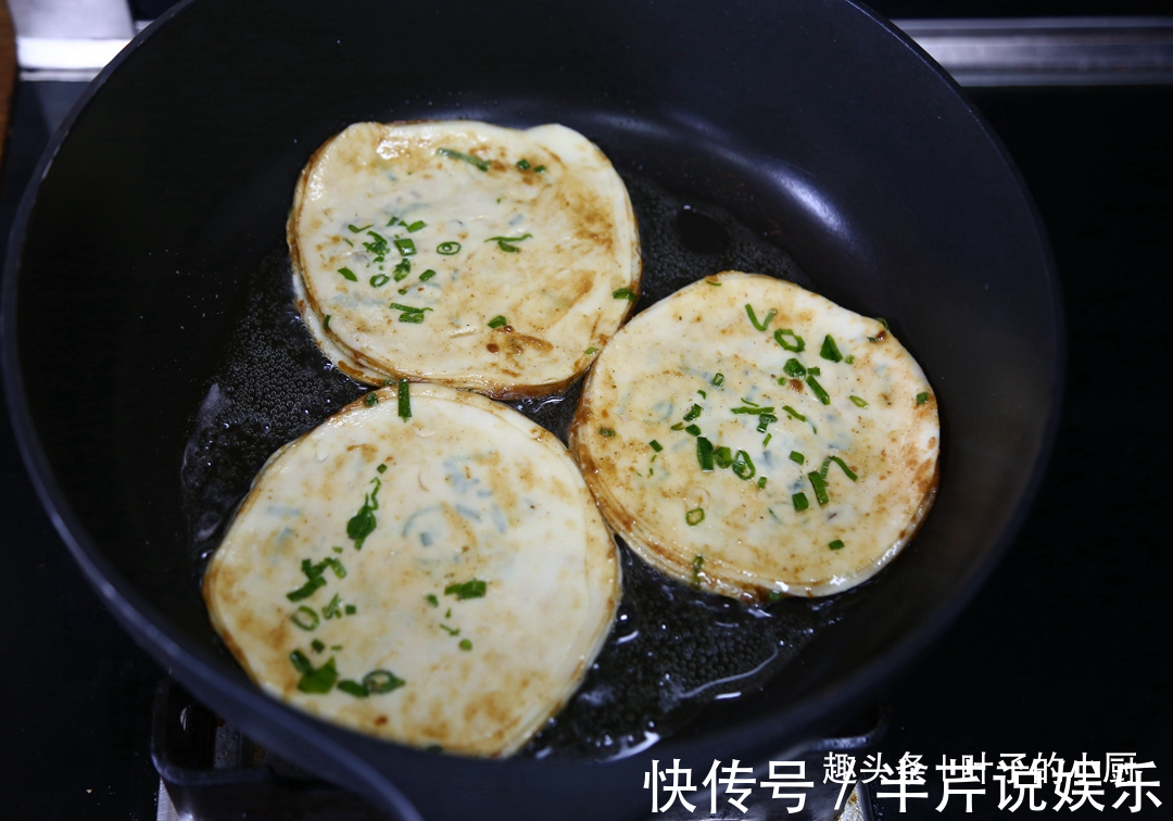 葱花饼吃了几十年，第一次发现如此妙招，太棒了！又快又好层层酥