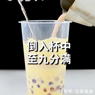 蛋糕|奥利奥蛋糕奶茶的做法，小兔奔跑免费热饮配方